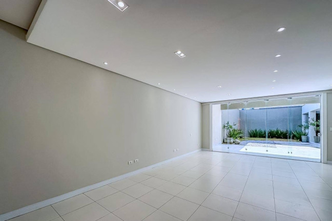 Imagem Casa de Condomínio com 3 Quartos à Venda, 250 m² em Parque São Luís - Taubaté Imagem Casa de Condomínio com 3 Quartos à Venda, 250 m² em Parque São Luís - Taubaté