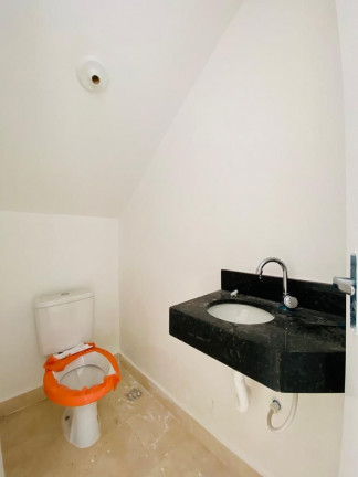 Imagem Sobrado com 2 Quartos à Venda, 57 m² em Maracanã - Praia Grande