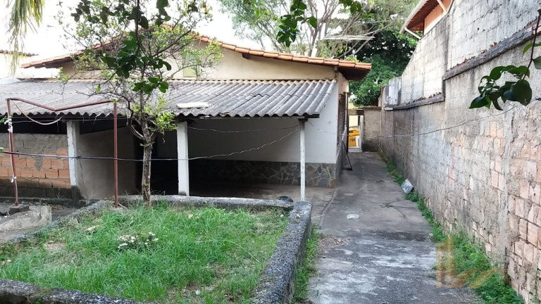 Imagem Casa com 3 Quartos à Venda, 360 m² em São João Batista (venda Nova) - Belo Horizonte Imagem Casa com 3 Quartos à Venda, 360 m² em São João Batista (venda Nova) - Belo Horizonte