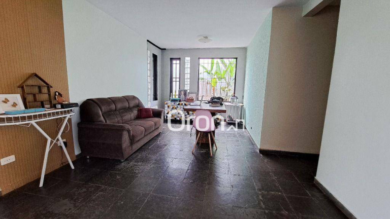 Casa com 3 Quartos à Venda, 208 m² em Residencial Sonho Verde - Goiânia