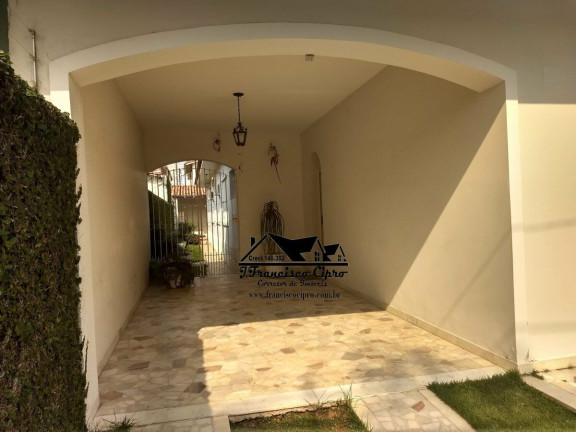 Imagem Casa com 3 Quartos à Venda, 195 m² em Vila Paraíba - Guaratinguetá