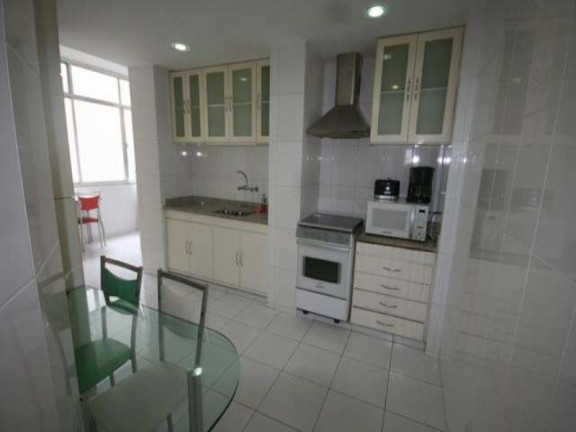 Imagem Apartamento com 3 Quartos para Temporada, 200 m² em Copacabana - Rio De Janeiro