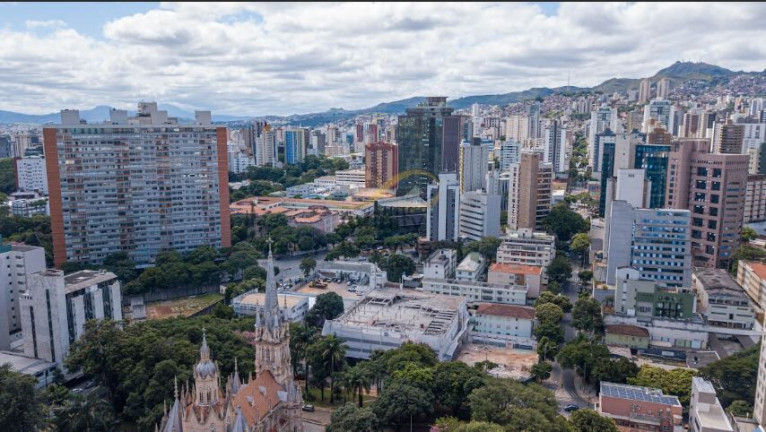 Imagem Apartamento com 4 Quartos à Venda, 172 m² em Santo Antônio - Belo Horizonte Imagem Apartamento com 4 Quartos à Venda, 172 m² em Santo Antônio - Belo Horizonte