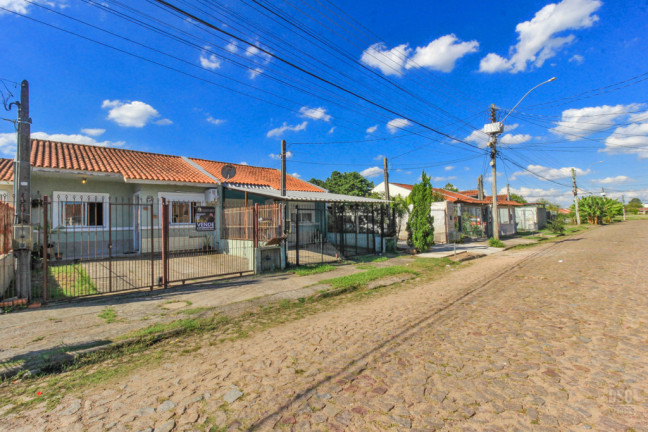 Imagem Casa com 2 Quartos à Venda, 46 m² em Hípica - Porto Alegre Imagem Casa com 2 Quartos à Venda, 46 m² em Hípica - Porto Alegre