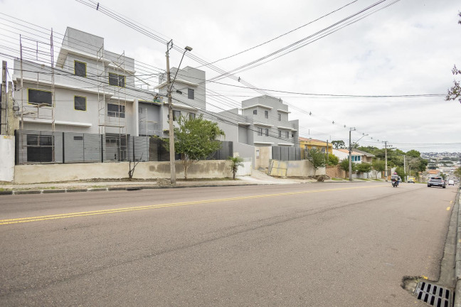 Imagem Casa de Condomínio com 3 Quartos à Venda, 96 m² em Hauer - Curitiba