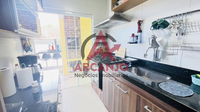Imagem Apartamento com 2 Quartos para Temporada, 102 m² em Centro - Ubatuba Imagem Apartamento com 2 Quartos para Temporada, 102 m² em Centro - Ubatuba