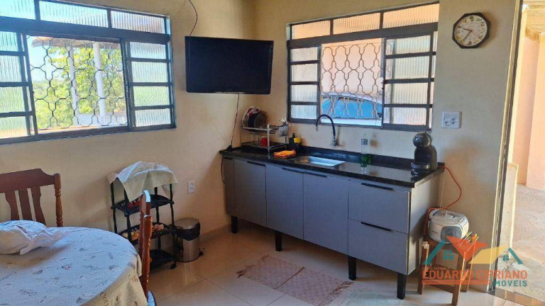 Imagem Casa com 3 Quartos à Venda, 250 m² em Santa Edwiges - Paraibuna