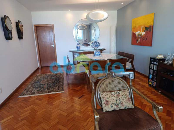 Imagem Apartamento com 3 Quartos à Venda, 220 m² em Copacabana - Rio De Janeiro