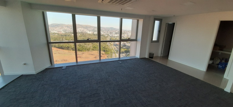 Imagem Sala Comercial à Venda, em Petrópolis - Porto Alegre Imagem Sala Comercial à Venda, em Petrópolis - Porto Alegre