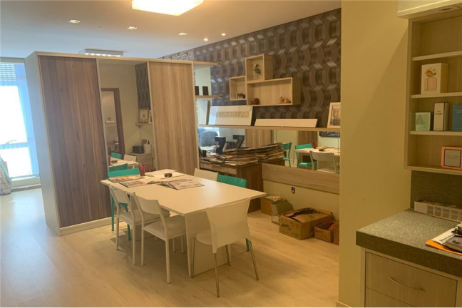 Sala Comercial à Venda, 33 m² em Floresta - Porto Alegre