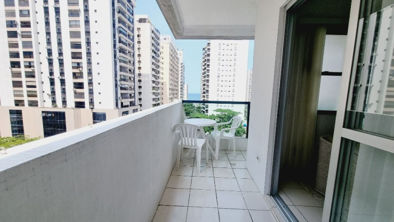 Imagem Apartamento com 2 Quartos à Venda, 102 m² em Pitangueiras - Guarujá