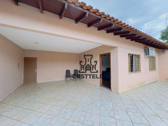 Casa com 4 Quartos à Venda, 270 m² em Parque Residencial João Piza - Londrina