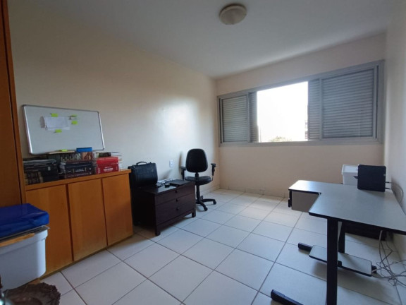 Imagem Apartamento com 3 Quartos à Venda, 233 m² em Setor Oeste - Goiânia