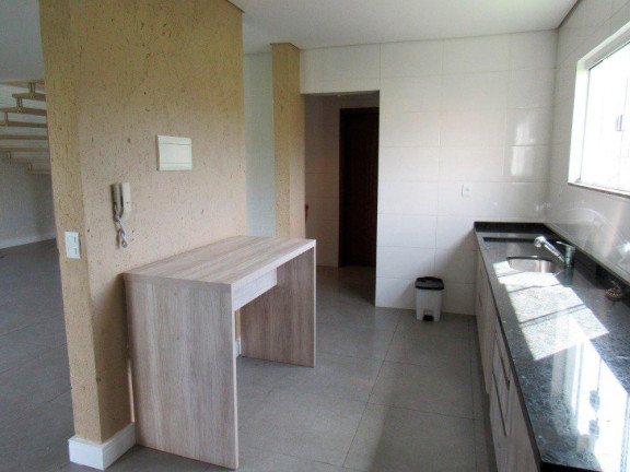 Imagem Casa com 4 Quartos à Venda, 200 m² em Florianópolis Imagem Casa com 4 Quartos à Venda, 200 m² em Florianópolis