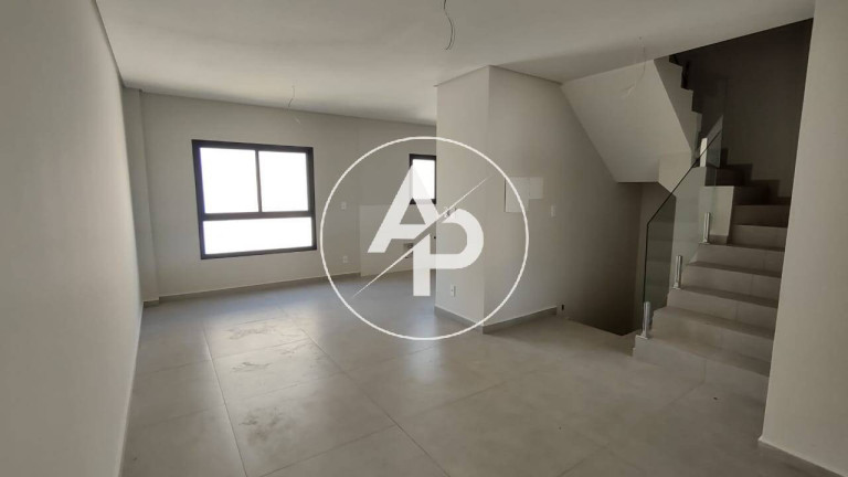 Imagem Sobrado com 3 Quartos à Venda, 162 m² em Orfãs - Ponta Grossa