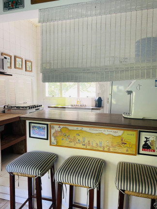 Imagem Casa com 3 Quartos à Venda, 200 m² em Camburi - São Sebastião Imagem Casa com 3 Quartos à Venda, 200 m² em Camburi - São Sebastião