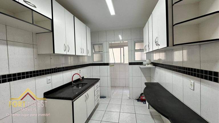 Imagem Imóvel com 2 Quartos à Venda, 75 m² em Vila Guilhermina - Praia Grande Imagem Imóvel com 2 Quartos à Venda, 75 m² em Vila Guilhermina - Praia Grande