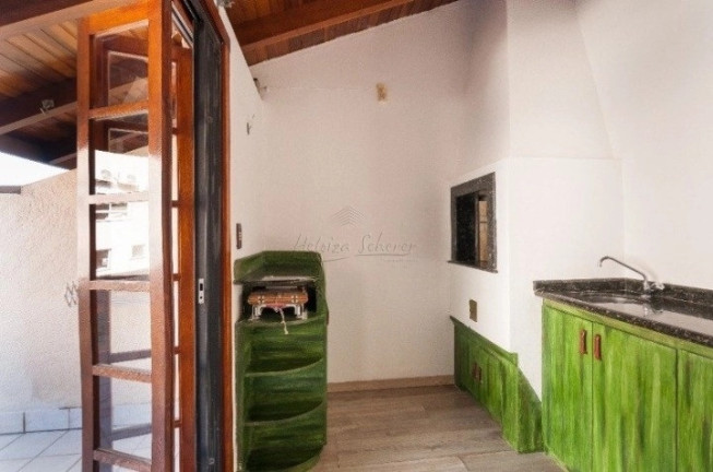 Imagem Casa com 3 Quartos à Venda, 167 m² em Sétimo Céu - Porto Alegre Imagem Casa com 3 Quartos à Venda, 167 m² em Sétimo Céu - Porto Alegre