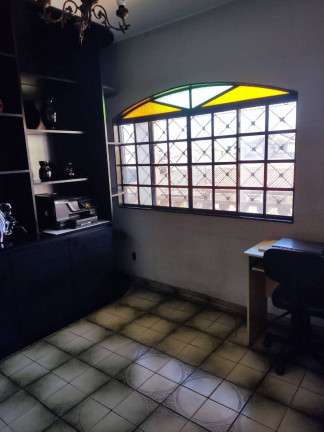 Imagem Sobrado com 3 Quartos à Venda, 350 m² em Guará I - Brasília Imagem Sobrado com 3 Quartos à Venda, 350 m² em Guará I - Brasília