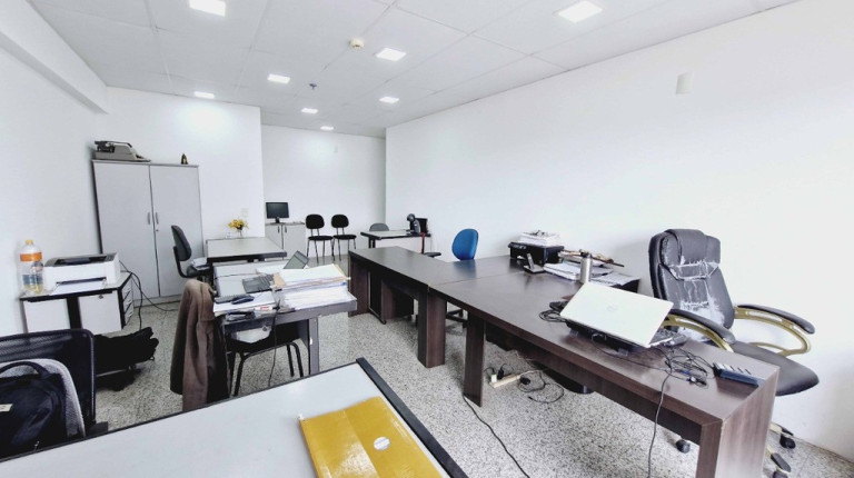 Sala Comercial à Venda, 37 m² em Várzea Da Barra Funda - São Paulo