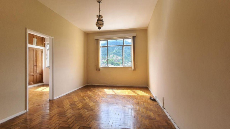 Imagem Apartamento com 2 Quartos à Venda, 65 m² em Alto - Teresópolis
