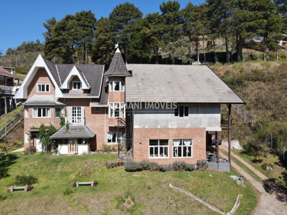 Imagem Imóvel com 6 Quartos à Venda, 436 m² em Região Do Vale Encantado - Campos Do Jordão Imagem Imóvel com 6 Quartos à Venda, 436 m² em Região Do Vale Encantado - Campos Do Jordão