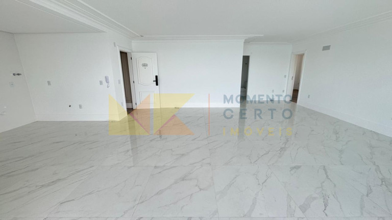 Imagem Apartamento com 4 Quartos à Venda, 180 m² em Meia Praia - Itapema Imagem Apartamento com 4 Quartos à Venda, 180 m² em Meia Praia - Itapema
