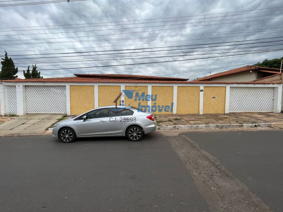 Imagem Casa com 3 Quartos à Venda, 800 m² em Setor Habitacional Vicente Pires - Brasília Imagem Casa com 3 Quartos à Venda, 800 m² em Setor Habitacional Vicente Pires - Brasília