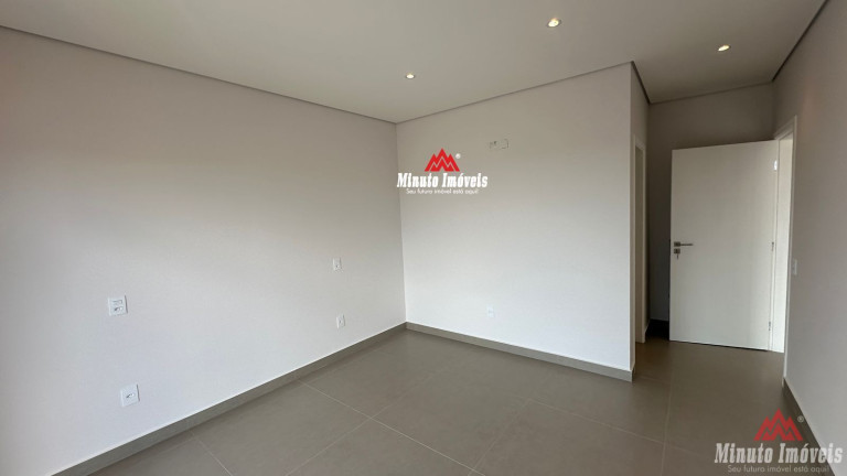 Imagem Casa com 4 Quartos à Venda, 229 m² em Centro - Jundiaí Imagem Casa com 4 Quartos à Venda, 229 m² em Centro - Jundiaí
