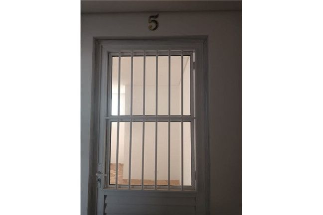 Sala Comercial para Alugar, 22 m² em Parque Rodrigo Barreto - Arujá