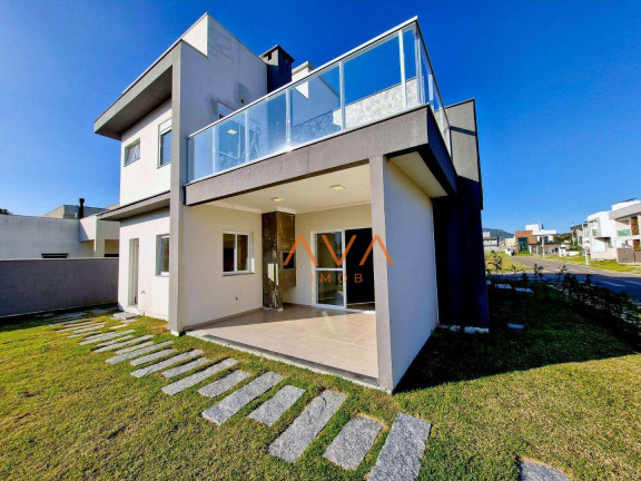 Imagem Casa com 3 Quartos à Venda, 204 m² em Rio Vermelho - Florianópolis