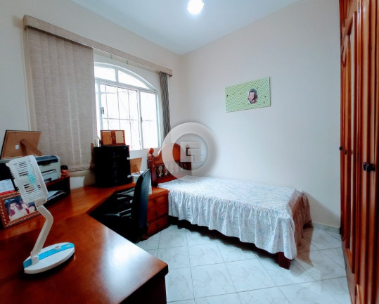 Imagem Casa com 3 Quartos à Venda, 360 m² em Sagrada Família - Montes Claros Imagem Casa com 3 Quartos à Venda, 360 m² em Sagrada Família - Montes Claros