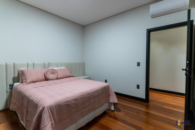 Imagem Casa de Condomínio com 4 Quartos à Venda, 1.100 m² em Condomínio Saint Patrick - Sorocaba