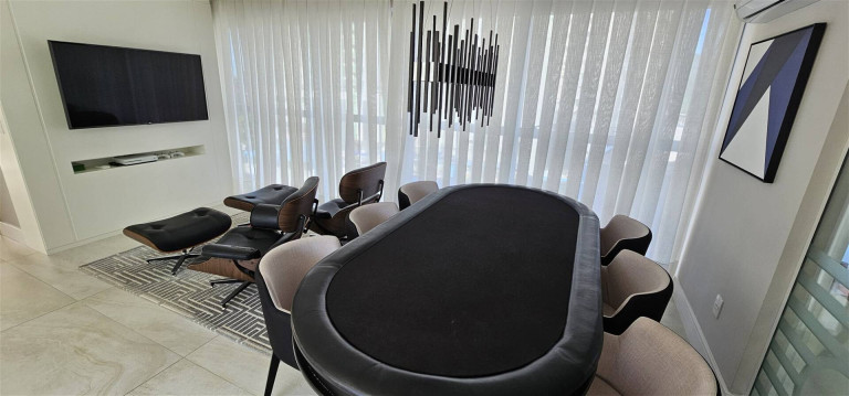 Imagem Apartamento com 4 Quartos à Venda, 156 m² em Barra Sul - Balneário Camboriú