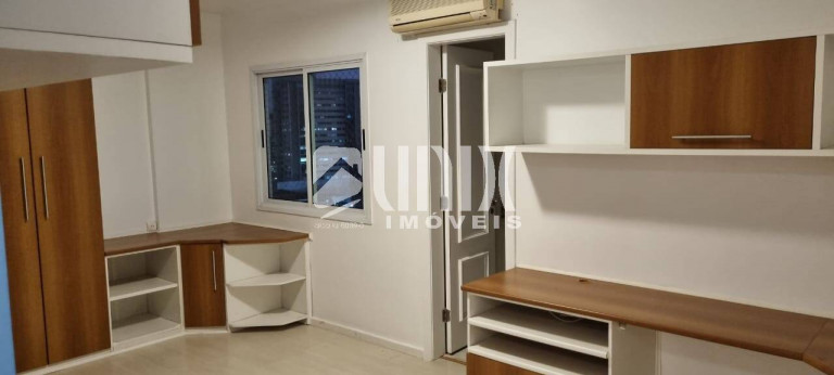 Imagem Apartamento com 4 Quartos à Venda, 238 m² em Centro - Campos Dos Goytacazes