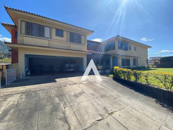Imagem Casa com 5 Quartos à Venda, 300 m² em Comary - Teresópolis