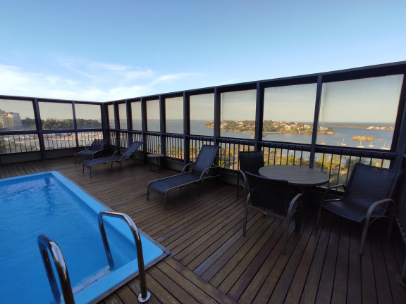 Imóvel com 4 Quartos à Venda, 240 m² em Praia Do Canto - Vitória