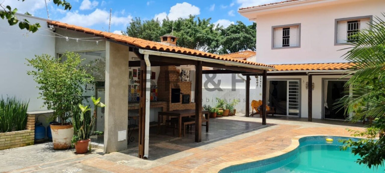 Casa com 5 Quartos à Venda, 428 m² em Campo Belo - São Paulo