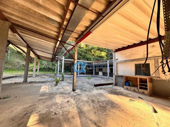 Imagem Galpão para Alugar, 650 m² em Quarteirão Brasileiro - Petrópolis Imagem Galpão para Alugar, 650 m² em Quarteirão Brasileiro - Petrópolis