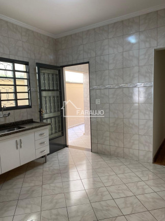 Imagem Casa com 2 Quartos à Venda, 126 m² em Jardim Dois Corações - Sorocaba