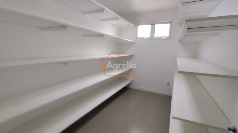 Imagem Imóvel com 5 Quartos à Venda, 600 m² em Residencial Portal Flamboyant - Mogi Guaçu Imagem Imóvel com 5 Quartos à Venda, 600 m² em Residencial Portal Flamboyant - Mogi Guaçu