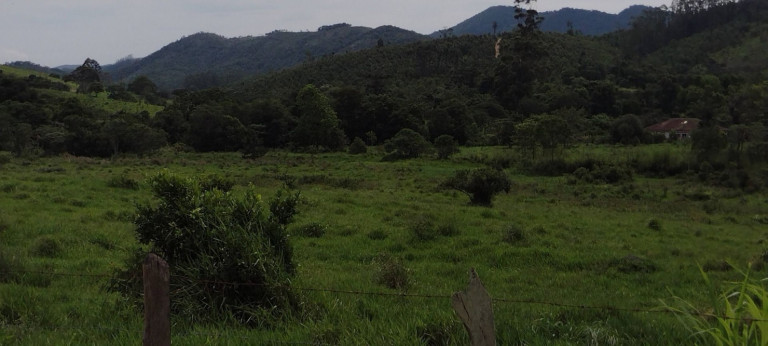 Imagem Fazenda à Venda, 150 m² em Parque Das Alamedas - Guaratinguetá