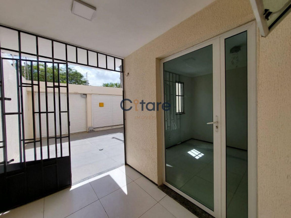 Imagem Casa com 3 Quartos à Venda, 495 m² em Barroso - Fortaleza Imagem Casa com 3 Quartos à Venda, 495 m² em Barroso - Fortaleza