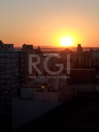 Imagem Apartamento com 3 Quartos à Venda, 94 m² em Centro Histórico - Porto Alegre Imagem Apartamento com 3 Quartos à Venda, 94 m² em Centro Histórico - Porto Alegre