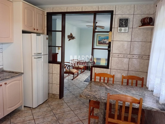 Imagem Casa com 3 Quartos à Venda, 140 m² em Centro - Balneário Barra Do Sul