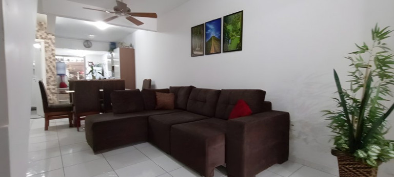 Imagem Sobrado com 2 Quartos à Venda, 140 m² em Santa Regina - Camboriú