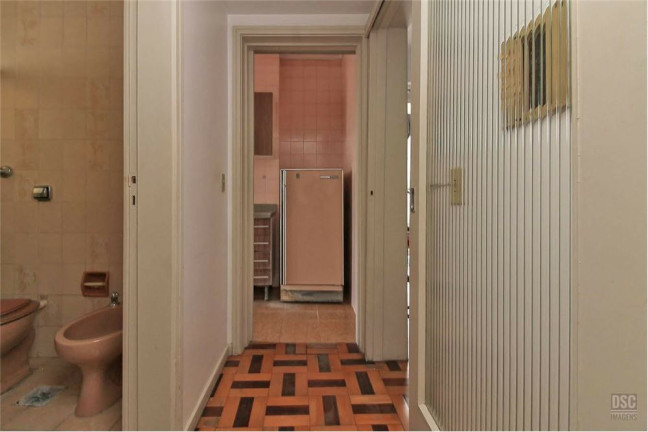 Imagem Imóvel com 1 Quarto à Venda, em Centro Histórico - Porto Alegre Imagem Imóvel com 1 Quarto à Venda, em Centro Histórico - Porto Alegre
