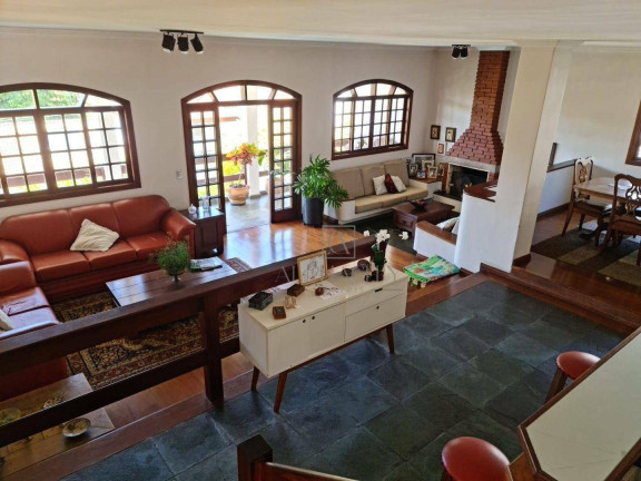 Imagem Casa com 3 Quartos à Venda, 374 m² em Alphaville 04 - Santana De Parnaíba Imagem Casa com 3 Quartos à Venda, 374 m² em Alphaville 04 - Santana De Parnaíba