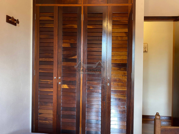 Imagem Casa com 4 Quartos à Venda, 196 m² em Alto Da Vila Inglesa - Campos Do Jordão Imagem Casa com 4 Quartos à Venda, 196 m² em Alto Da Vila Inglesa - Campos Do Jordão