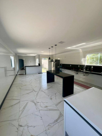 Imagem Casa de Condomínio com 4 Quartos à Venda, 1.200 m² em Guarajuba - Camaçari